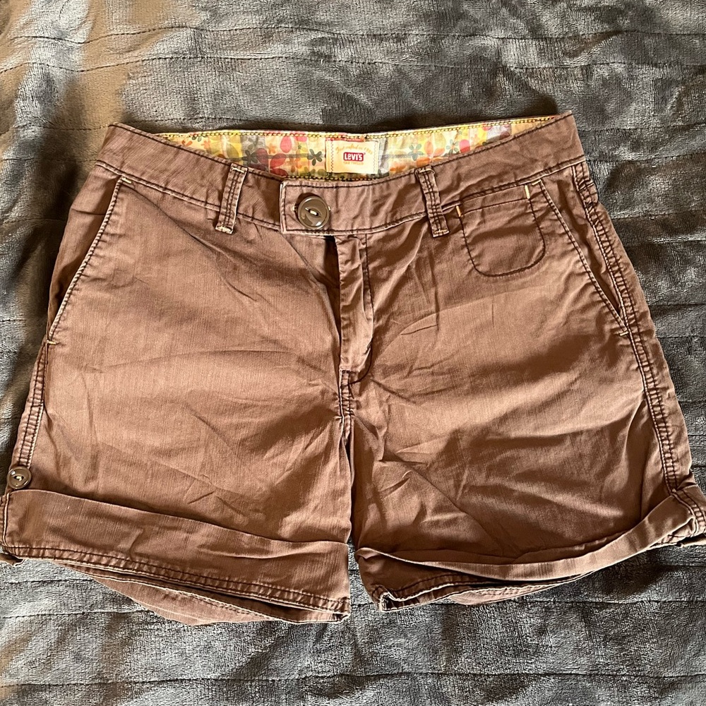 Y2K Levi’s Shorts